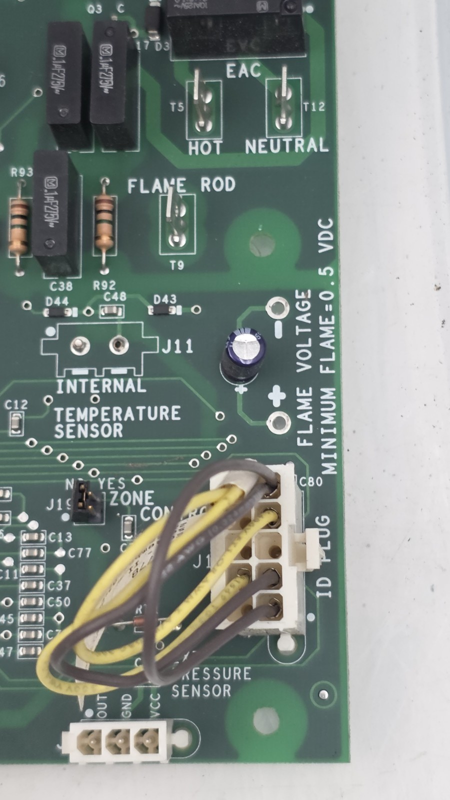 York Luxaire VARIDIGM 507820 Control Board VF4-1210
