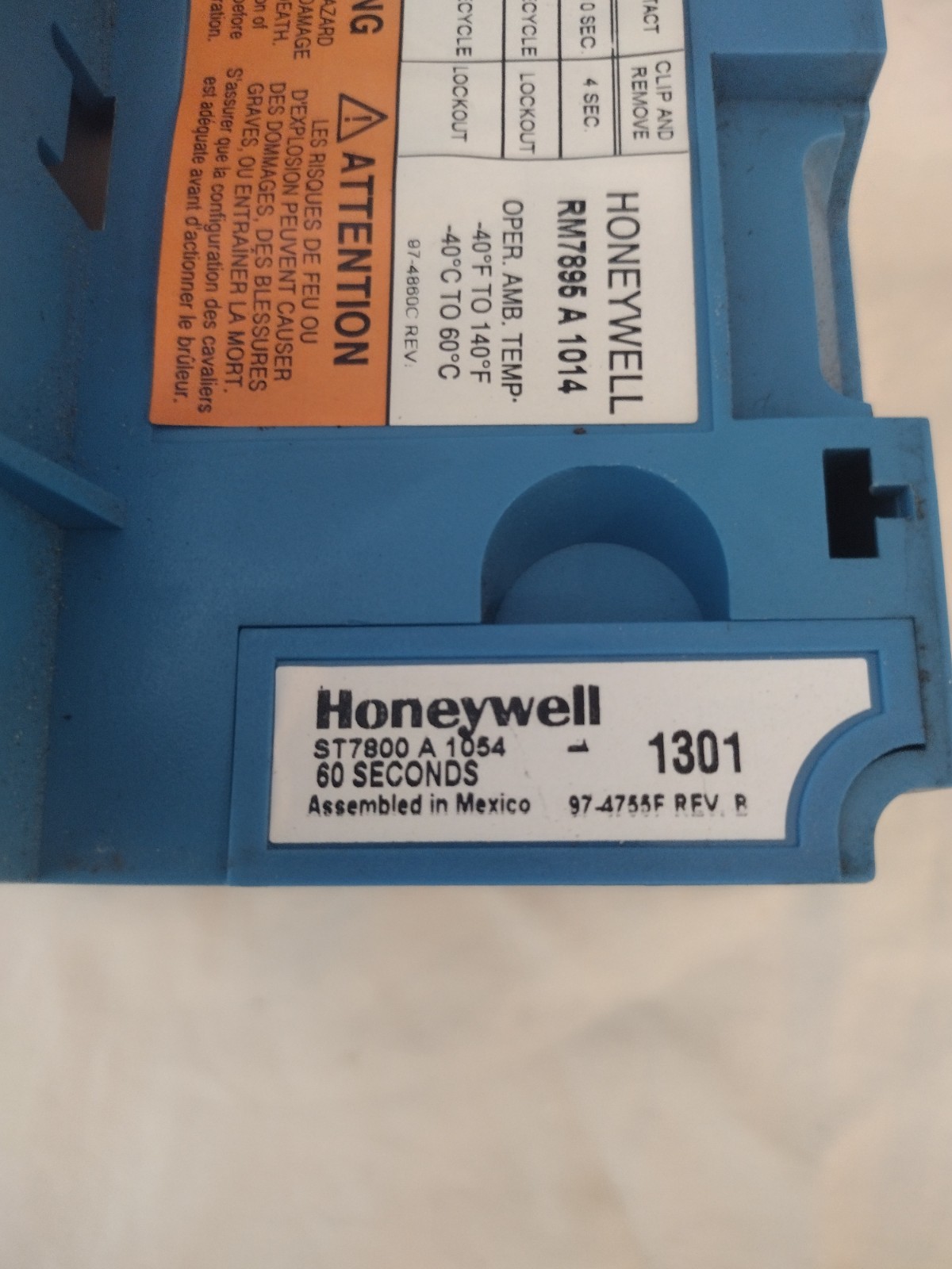 Honeywell RM7895 A 1014 Burner Control Complete System Tested Working
