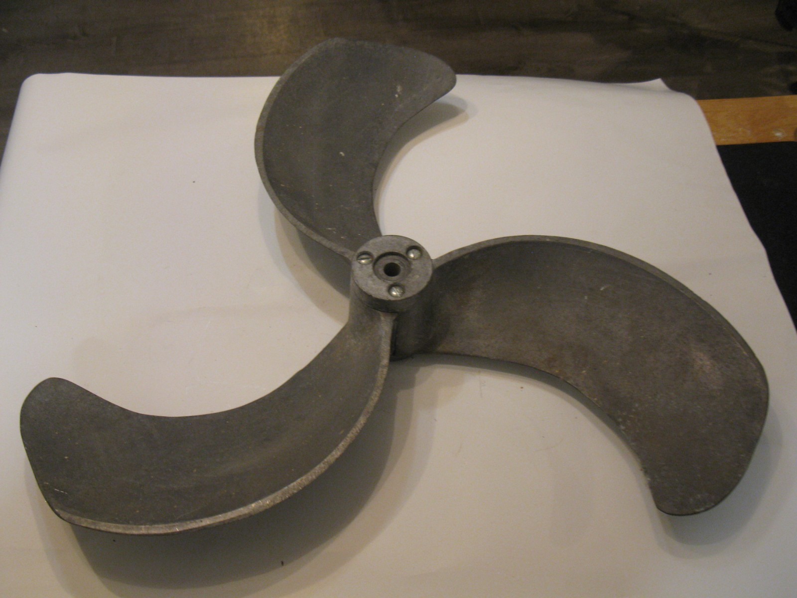 Airmaster Fan 24″ Cast Aluminum Propeller 3-Blade w/1/2″ Bore