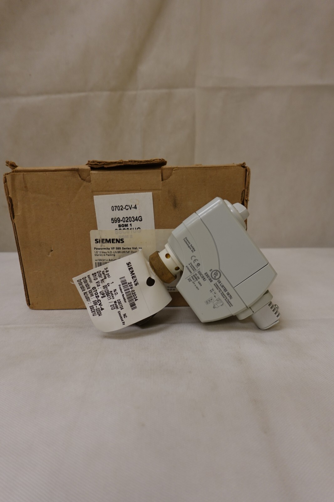 Siemens 259-02034 / 030724 VF599 Series Threaded Globe Valve – 1/2 In – 24VAC