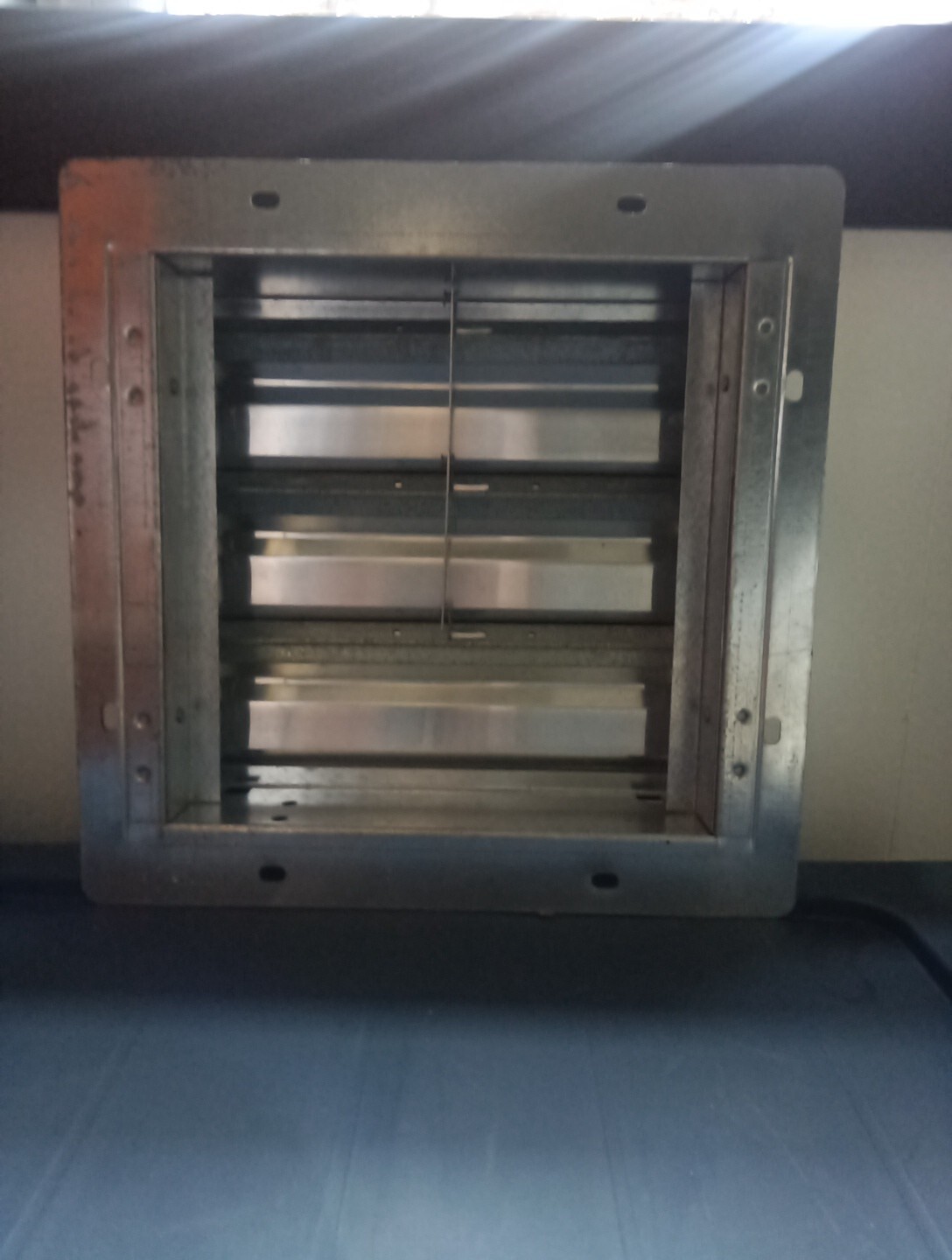 Dayton 2C526 10 In Backdraft Damper / Wall Shutter, 10-1/2 In X 10-1/2 In