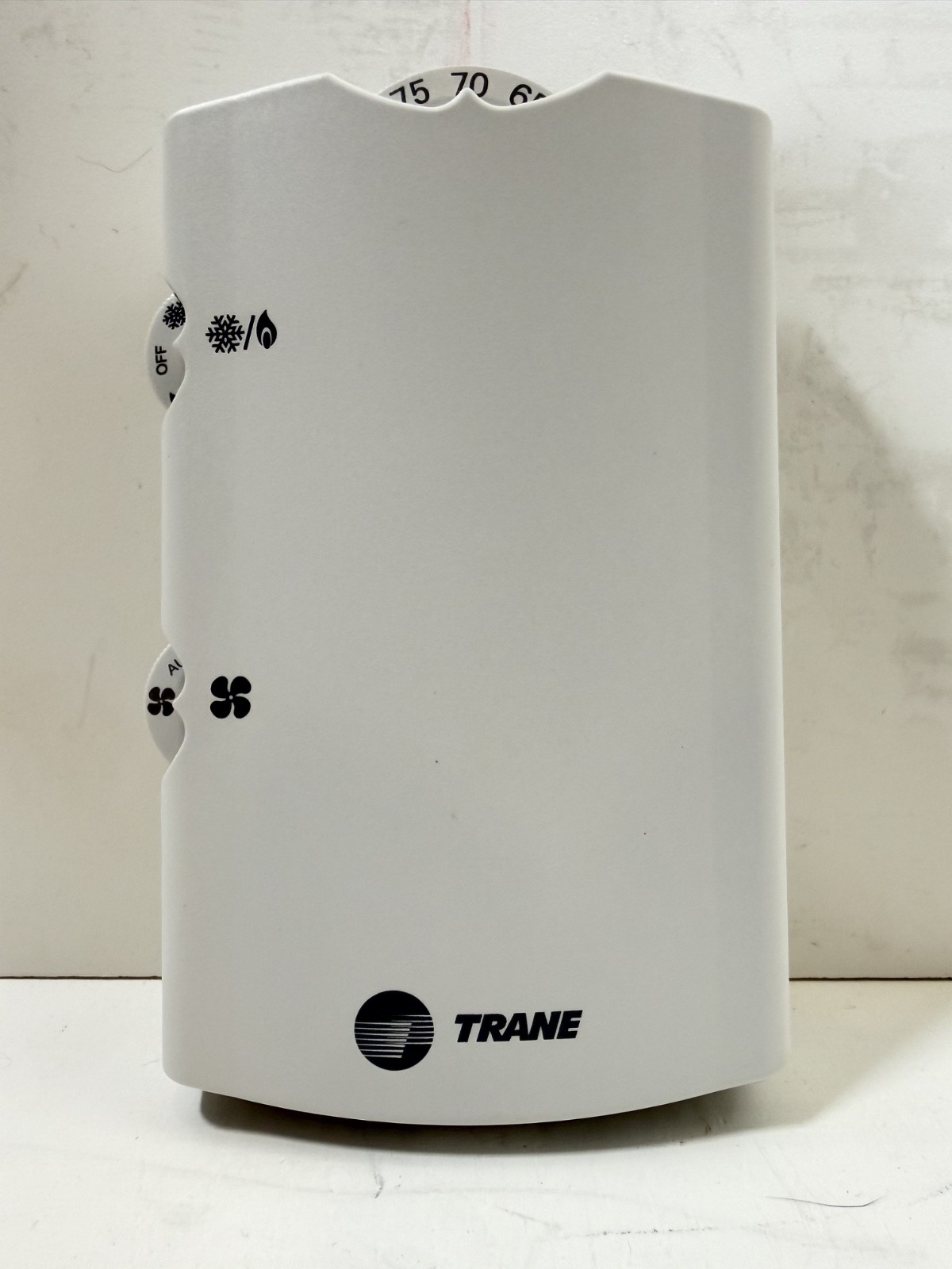 Trane Thermostat SEN01515 – X13790839-01 – BAYSENS106A TRANE ZONE SENSORS