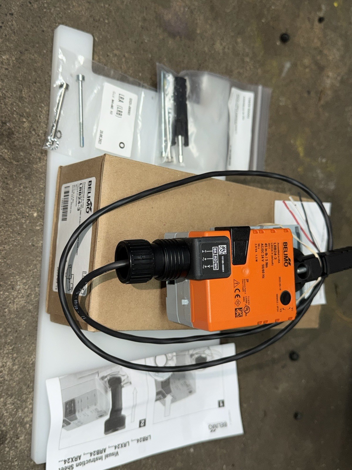 BELIMO LRB24-3 Elect Ball Valve Actuator, 24V AC/DC 40LV92