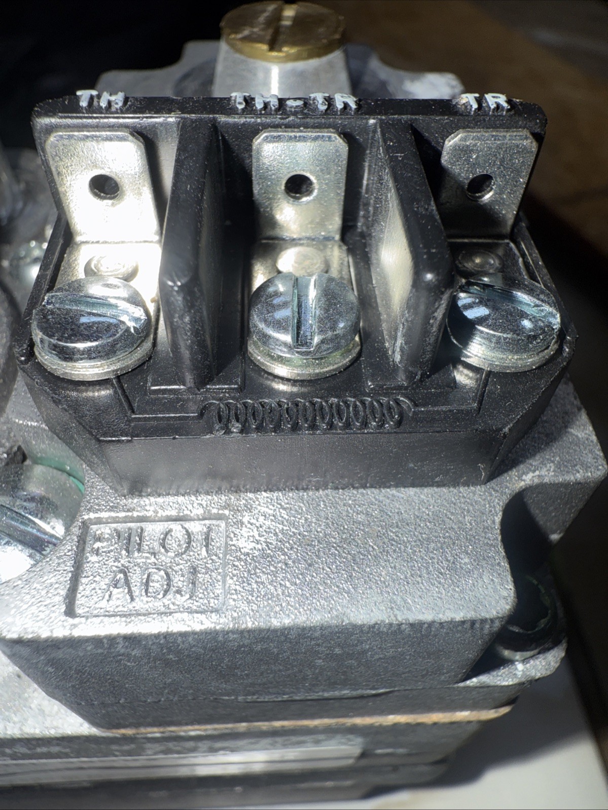 White-Rodgers 36C03-300 1/2in x 3/4in Versatile Combination Gas Valve