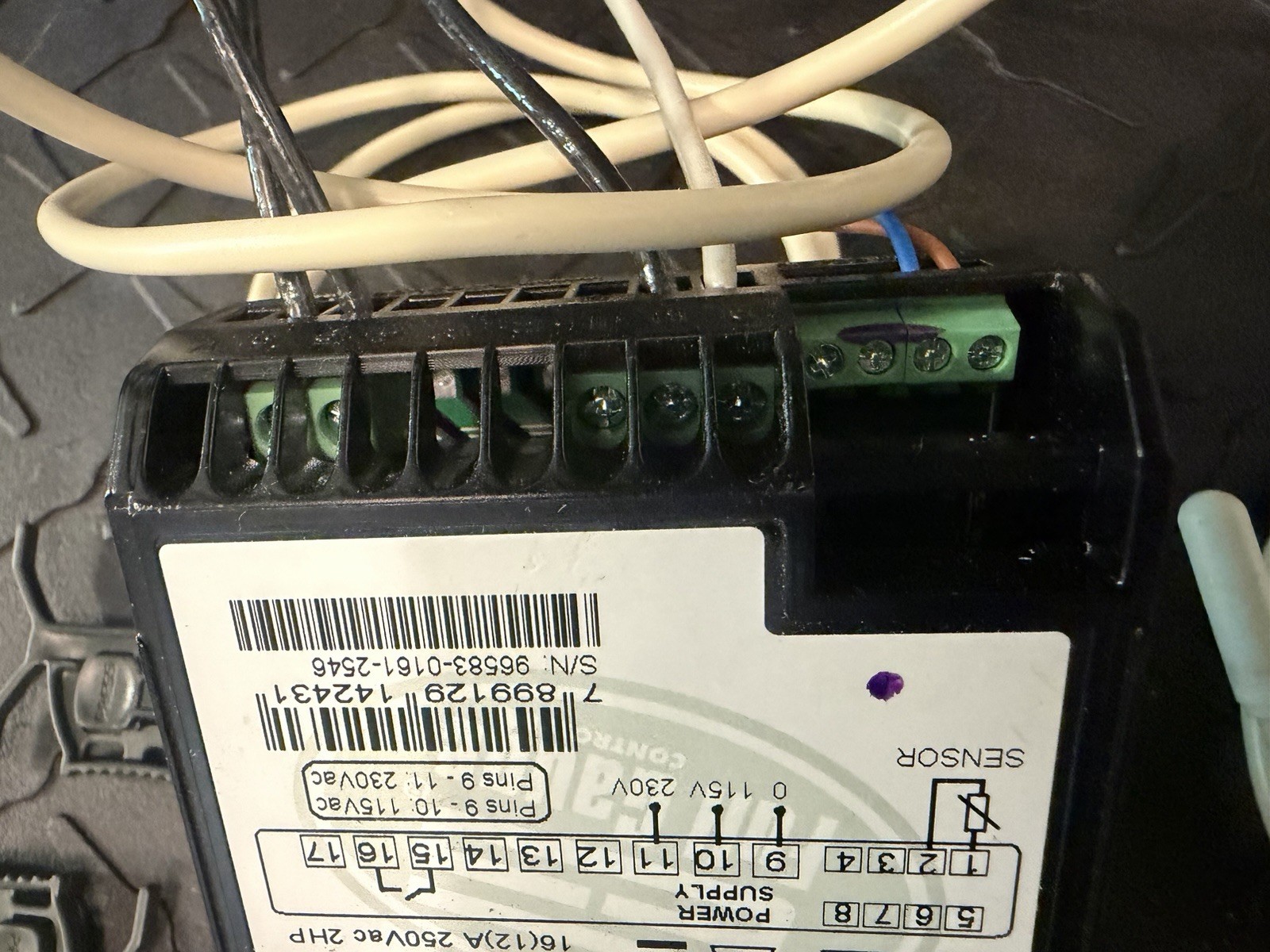 Dixell MT-512E 2HP/13 Temperature Control W/Sensor. 115/230v. Same Day Shipping