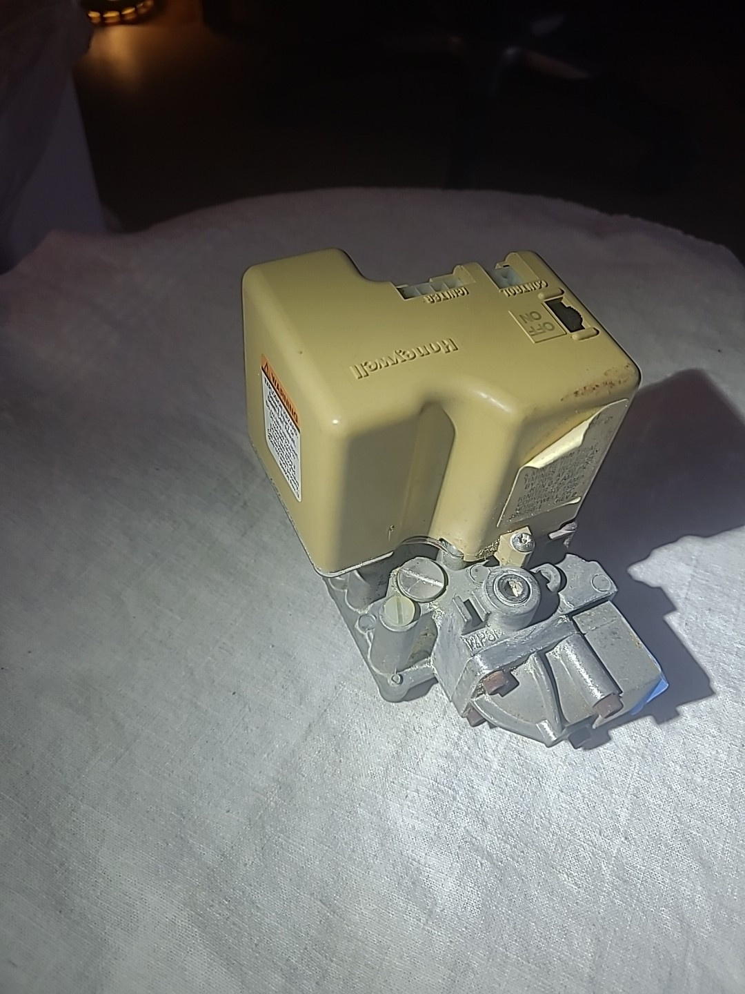 SV9501M8129 Smart Gas Valve Honeywell