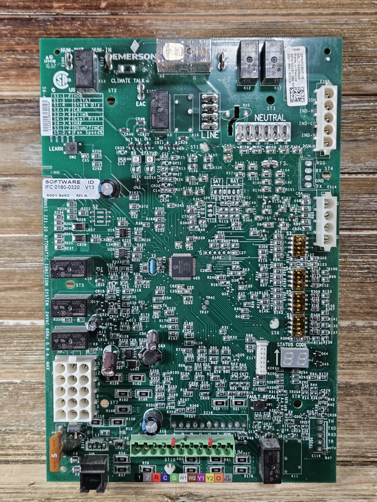 Goodman EMERSON PCBKF105 Furnace Control Circuit Board 50C51-290-03 Free S&H