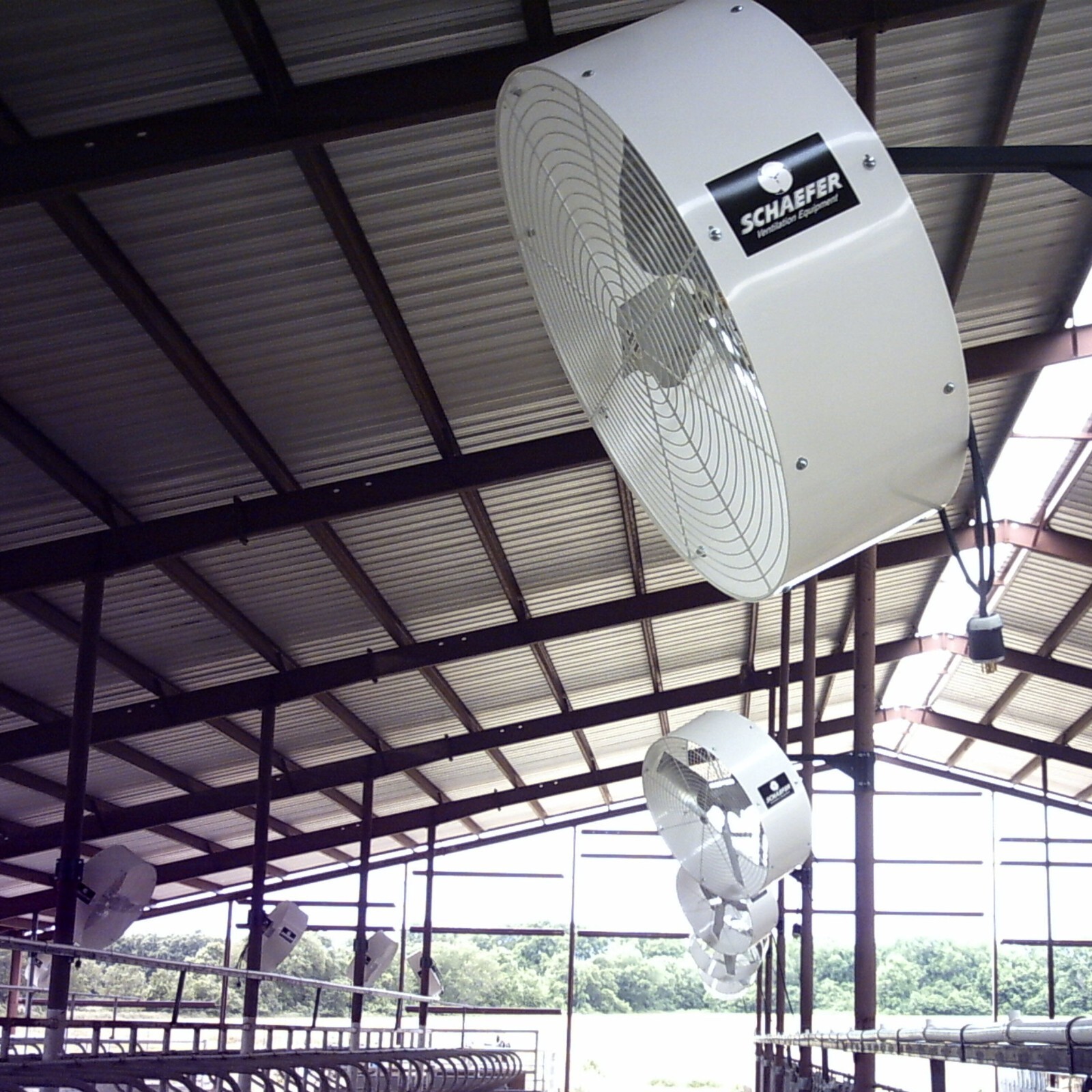 Schaefer VK36 36″ Versa-Kool Wide-Airflow Circulation Fan