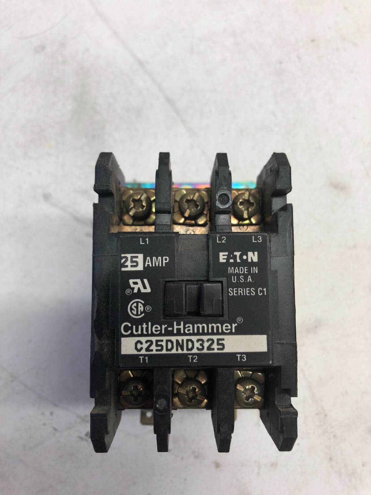 EATON 25A 600V ac 3-Pole Magnetic Contactor starter 110/120V Coil C25DND325 P135