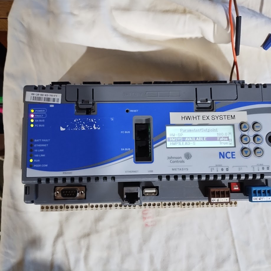 Johnson Metasys MS-NCE2566-0 Used. Powers up, Has Battery, Intermittant Fault