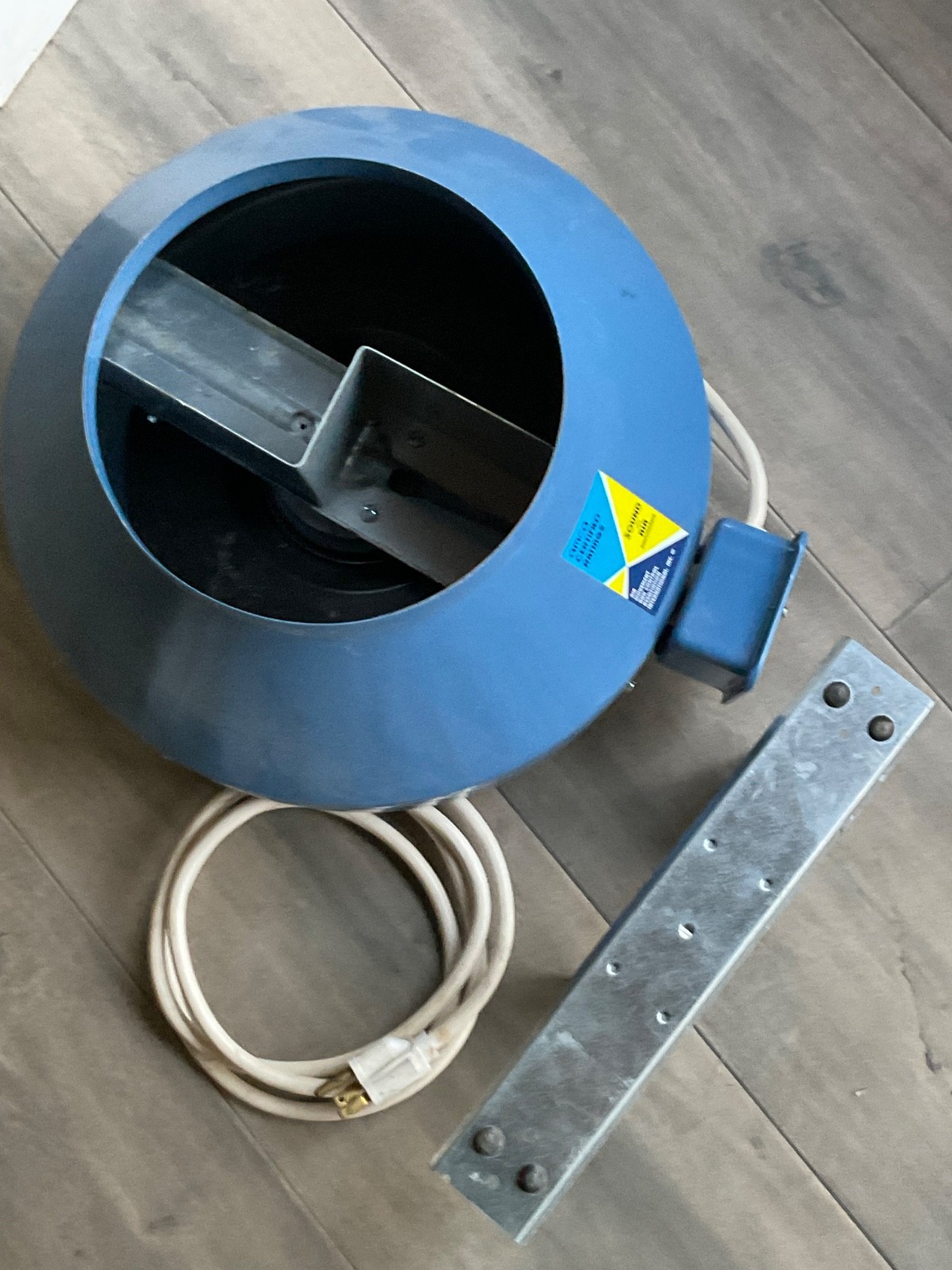 Fantech FX 8-inch Inline Centrifugal Duct Fan Blower Exhaust System. Never used.