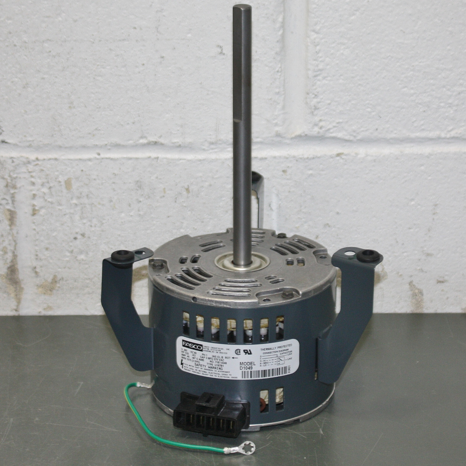 Fasco Condenser Fan Motor D1049, 265V AC, 1/20 HP, 1075 RPM, 42 Frame, 1 PH