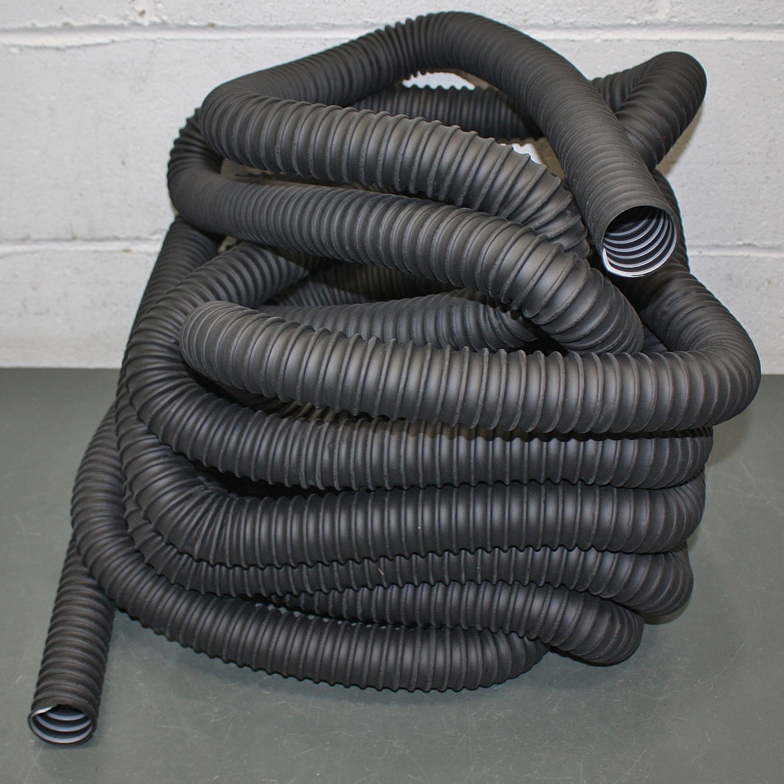Hi-Tech Duravent Ducting Hose 2105-0150-1250, 1-1/2″ x 50ft, Black Polypropylene