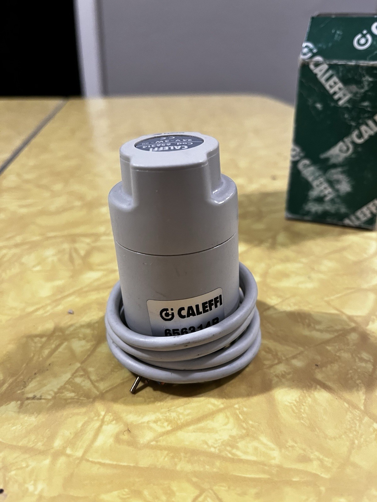 Caleffi 656314R 24V Actuator Thermal Manifold Actuator – Manual Opening — NOS