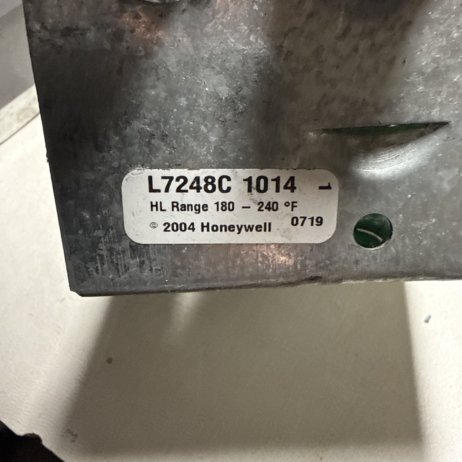 Honeywell L7224U-1002 Electronic Oil Aquastat