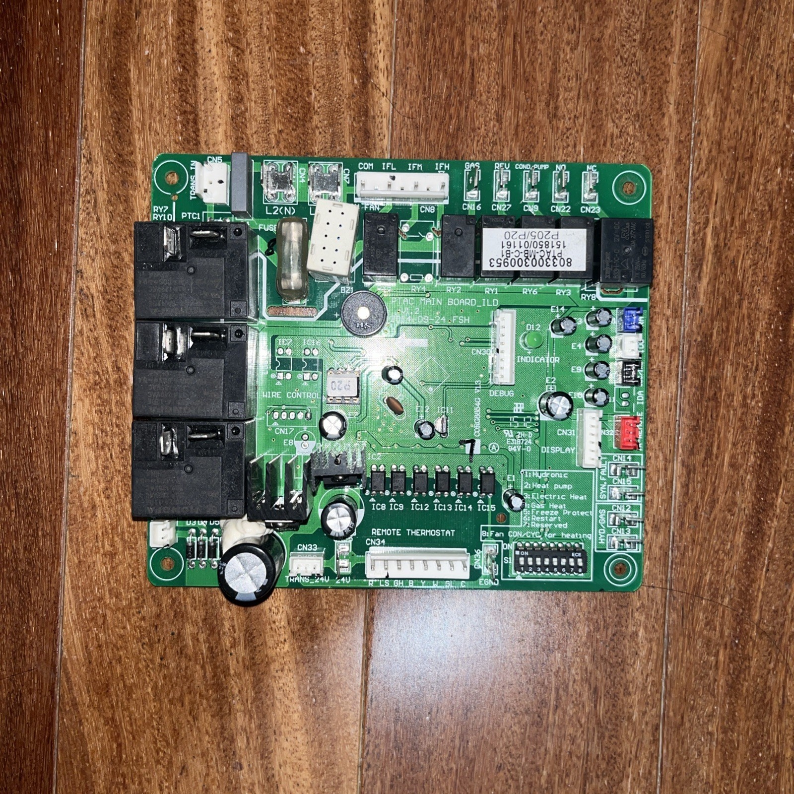 ISLANDAIRE 803300300953 Main Control Circuit Board PTAC-MB-C-B1