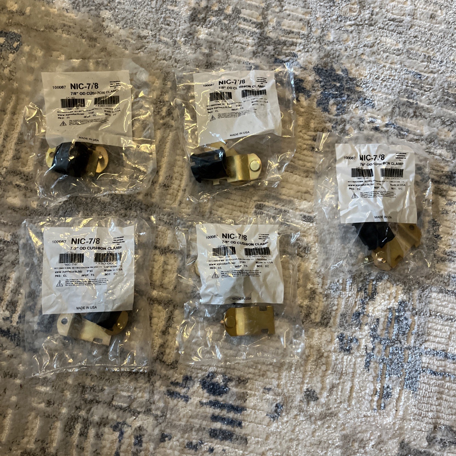 Lot Of 5 IRP 100087/130-0006 7/8″ OD Cushion Clamp