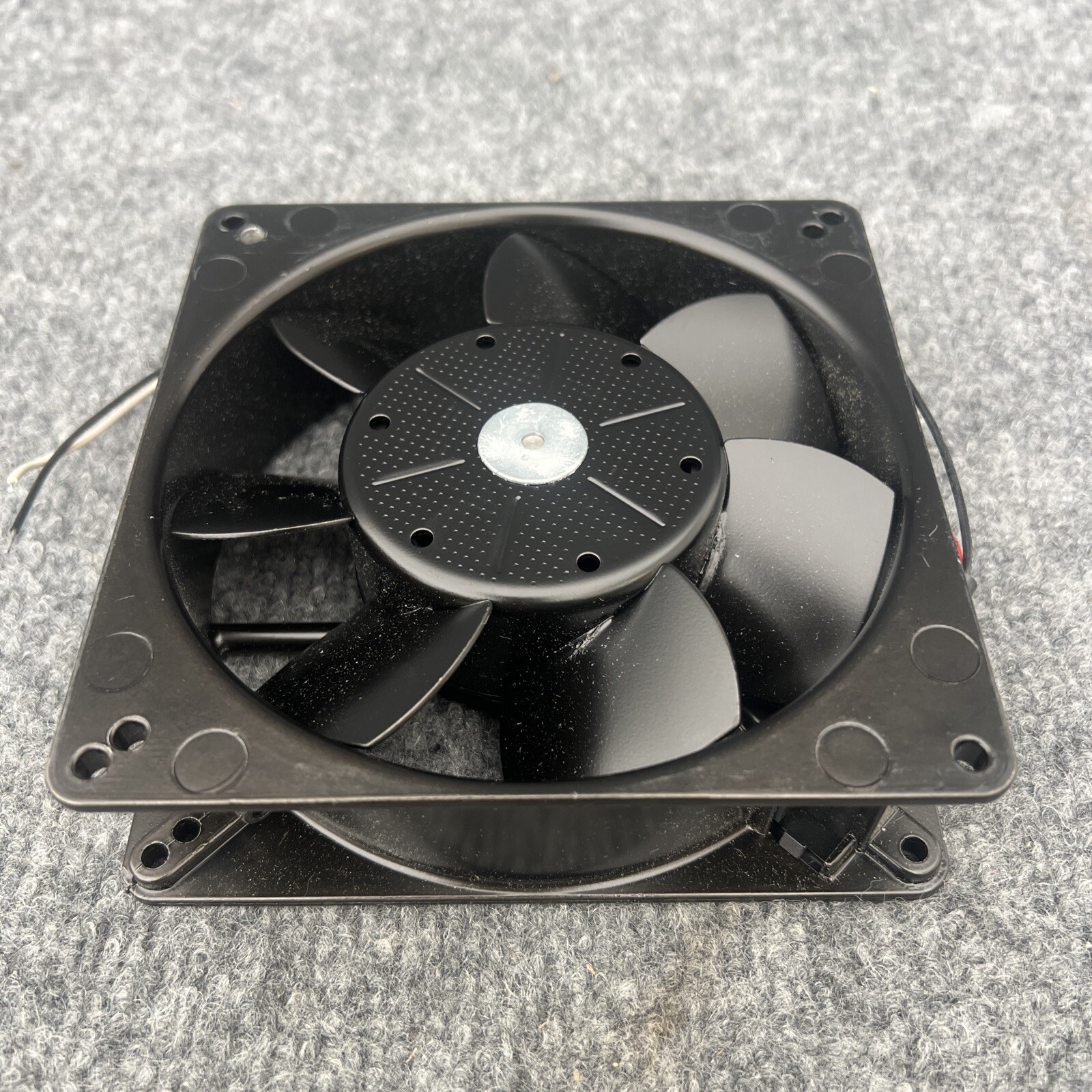 Ebm-papst 5112 N/2 DC Fan 12V 135x135x38mm 153CFM 48dBA 9.5W 2900RPM