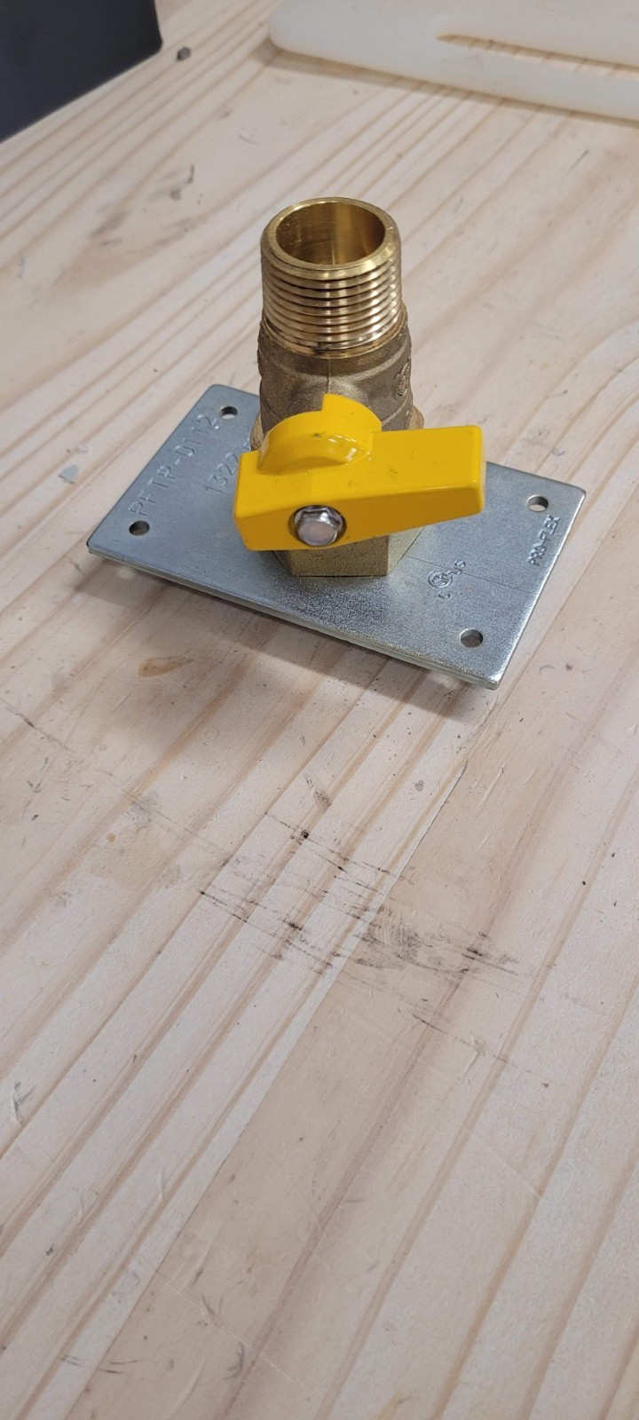 Pro-Flex PFVT-3406 Termination Plate w/ 3/4in (MIP x CSST) Gas Ball Valve