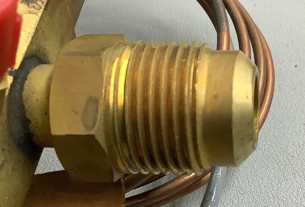 Sporlan SVE-5-CP100 1/2×5/8 SAE Flare Thermostatic Valve (b137)