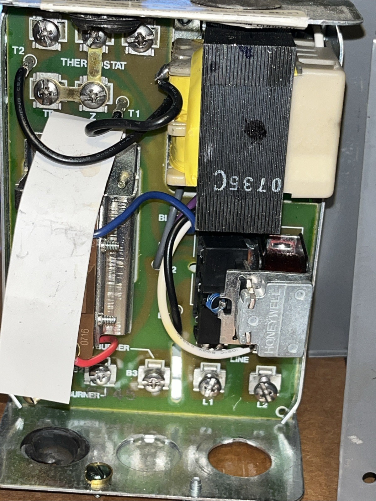 Honeywell L8148J1009 Aquastat Relay For Parts Only See Pictures