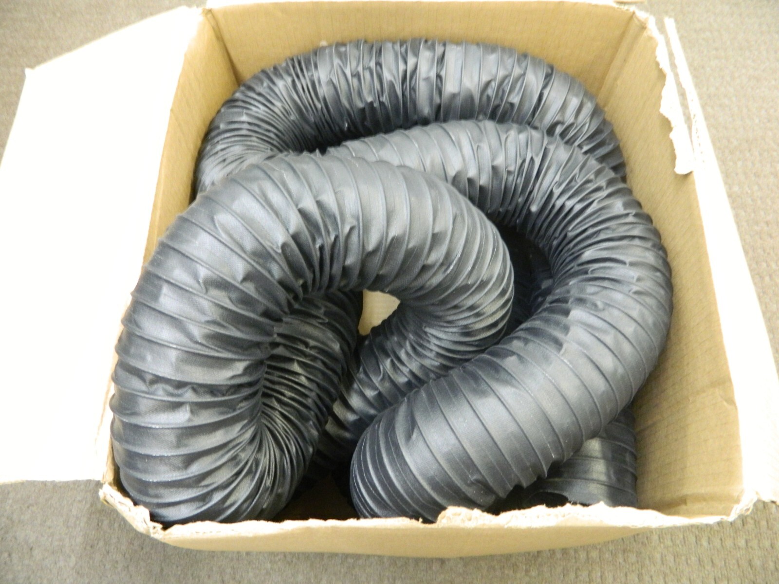 FLEXAUST Duct Hose: Neoprene, 3-1/2″ ID, 30 psi 25′ Long, -40 to 250 ° F, Black