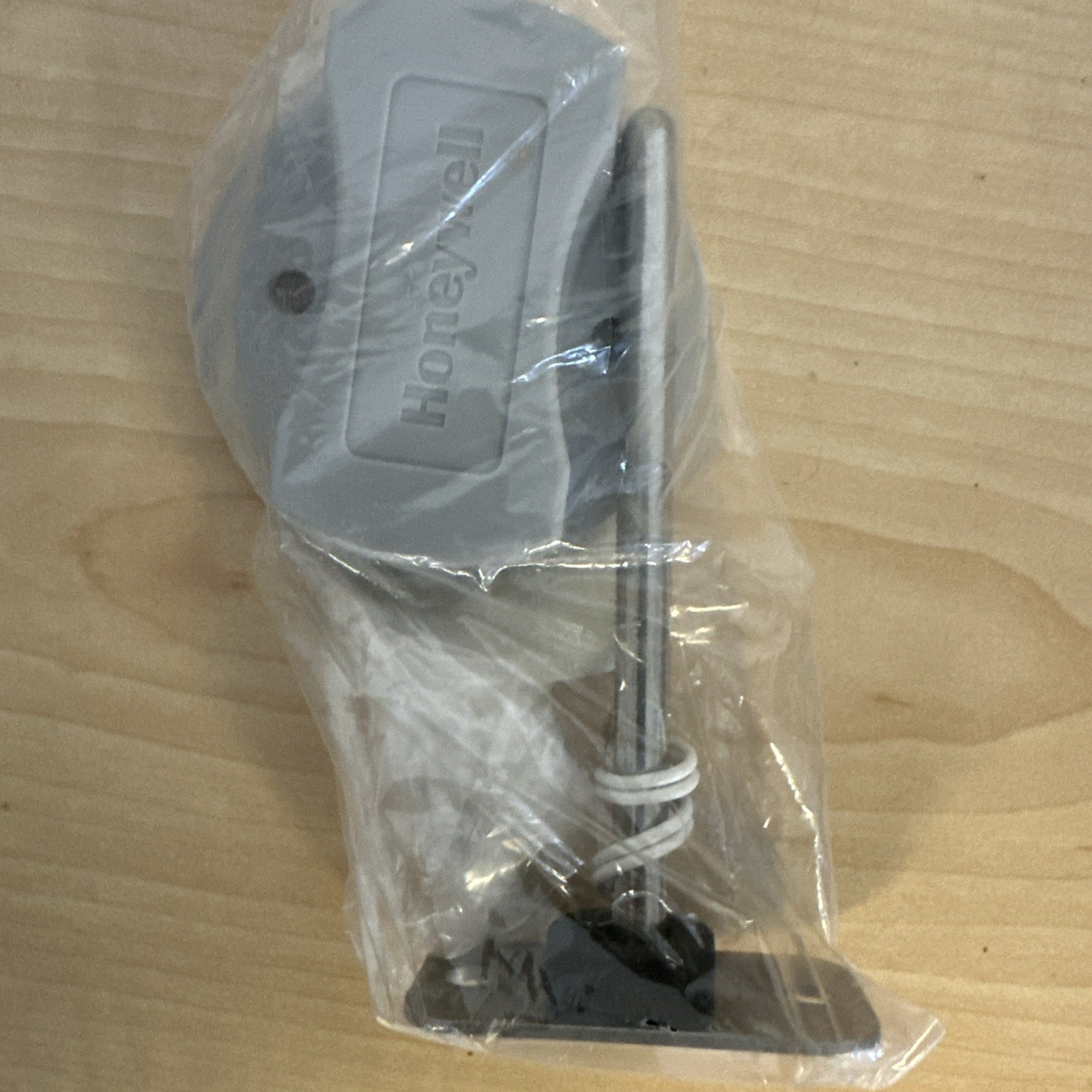 1-Honeywell Home 50062329-001 10K Discharge/ Return Air Sensor