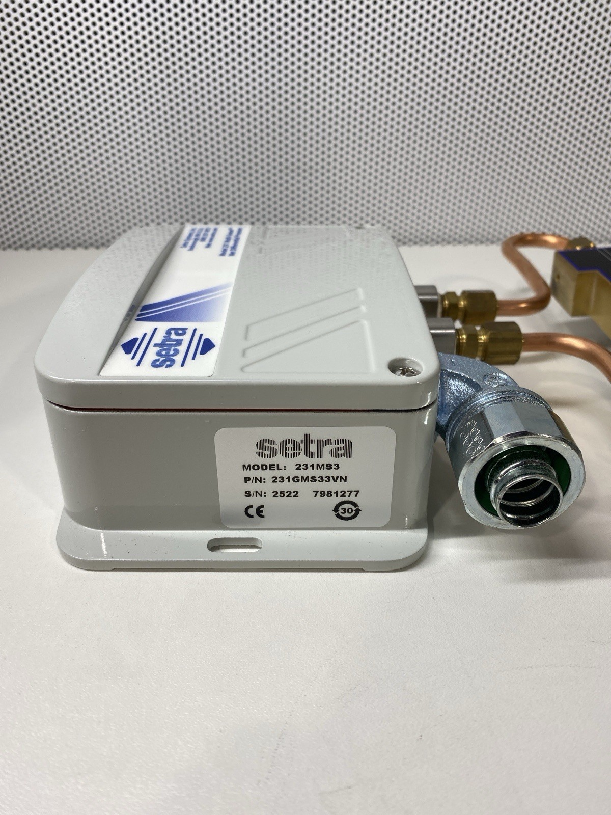 Setra Model 231MS1 P/N 231GMS33VN Wet to Wet Pressure Transducer With Manifold