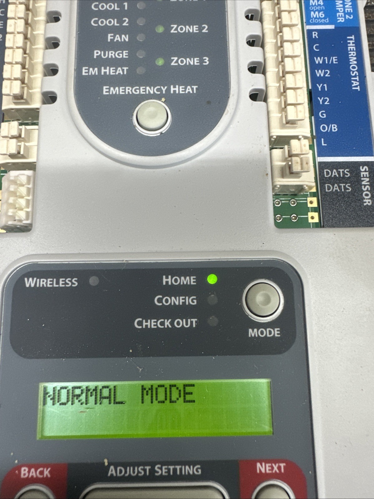 Honeywell 3 Zone 2 Heat 2 Cool Heat Pump Zone Control Board
