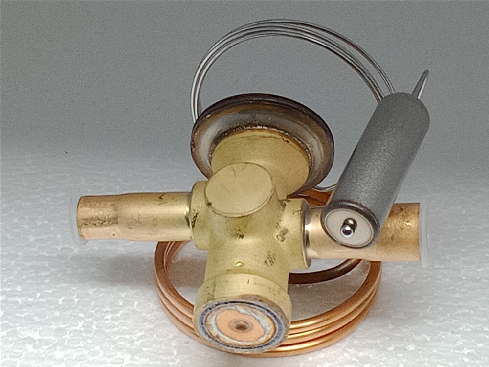 Danfoss 067U3807 Thermo. Expansion Valve TR 6 4.00 TR R410A Trane X15111657490
