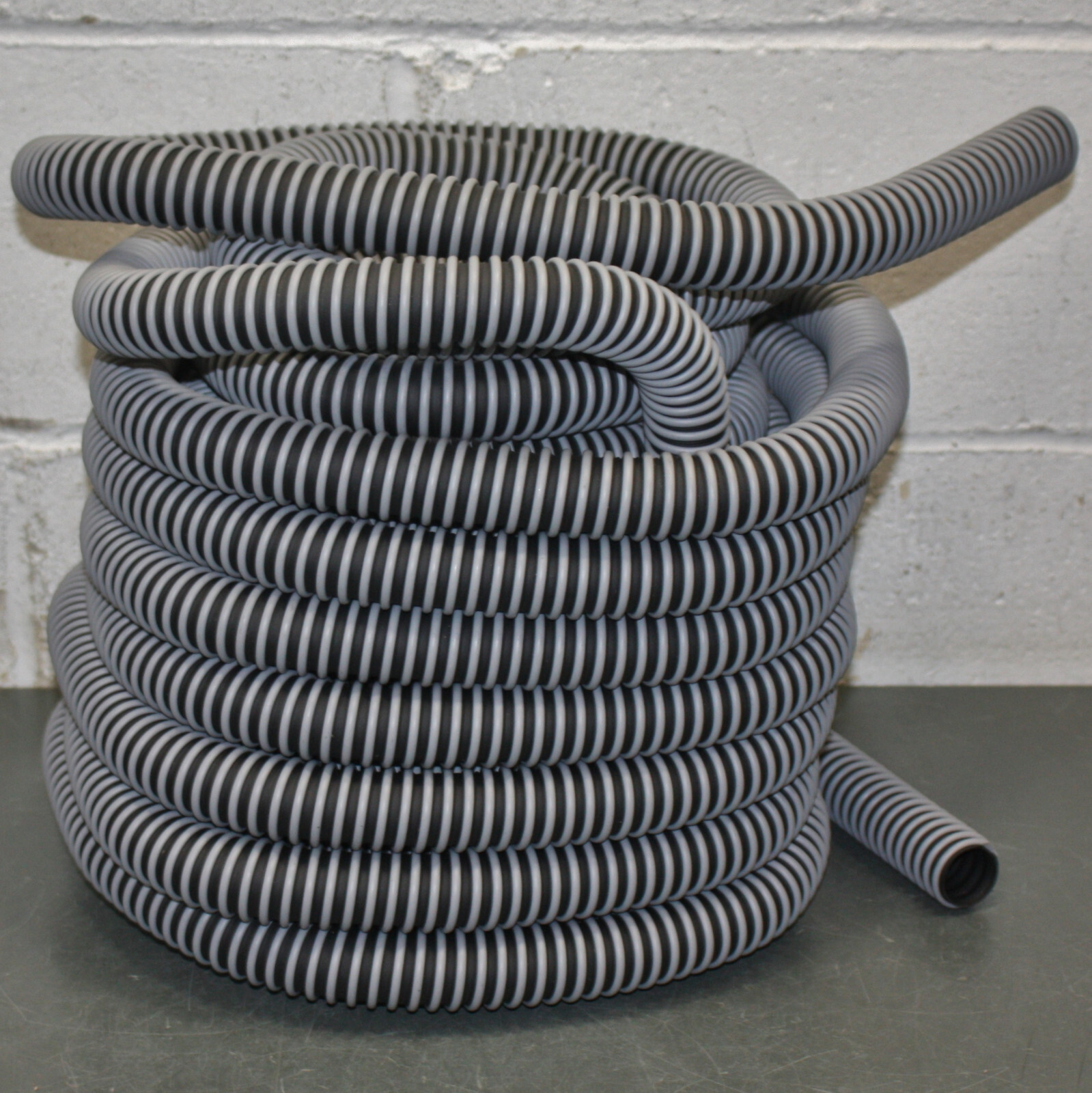 Hi-Tech Duravent Industrial Ducting Hose 2101-0100-1550, 1″ x 50 ft, TPE Rubber