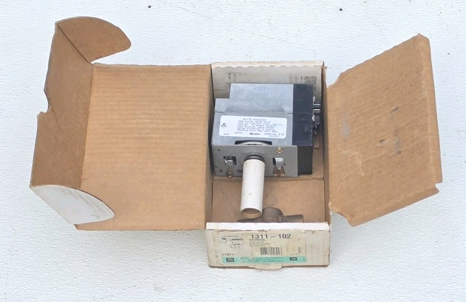 White-Rodgers 1311-102 Brass Hydronic Zone Valve Metal Model 1311-102