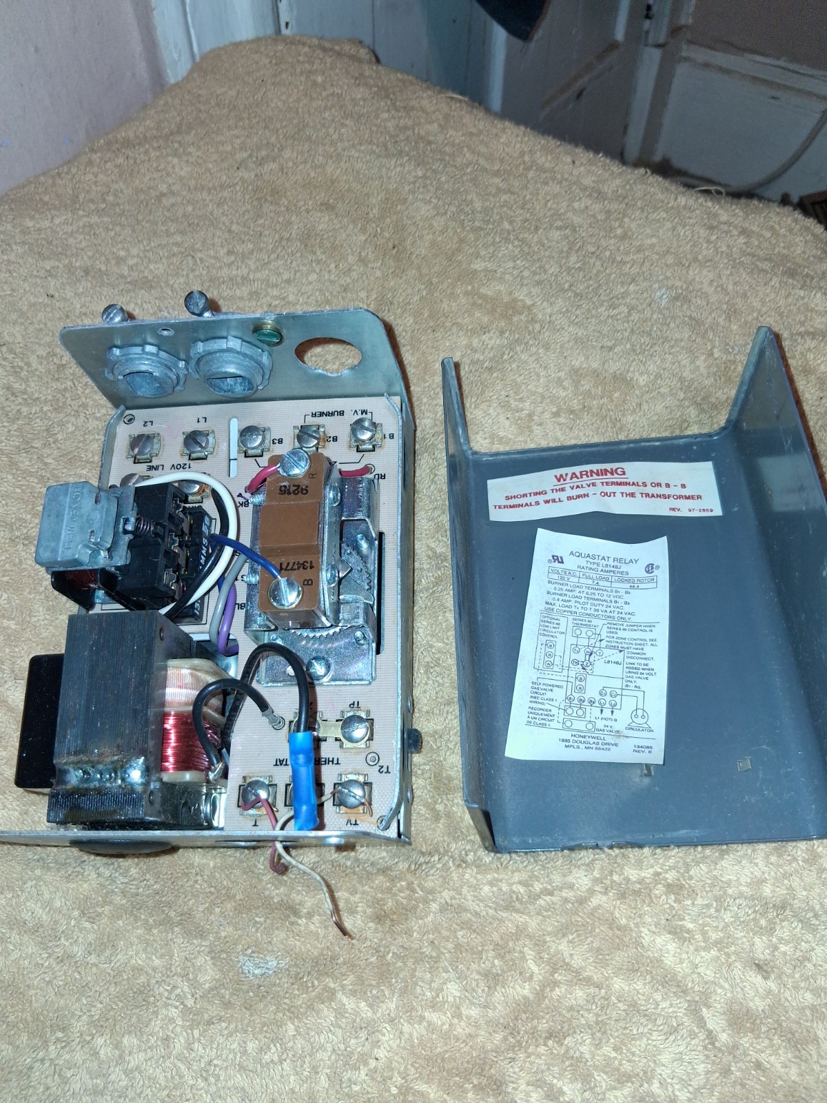 Honeywell Resideo L8148J1009 Aquastat Relay Salvaged From Large Boiler