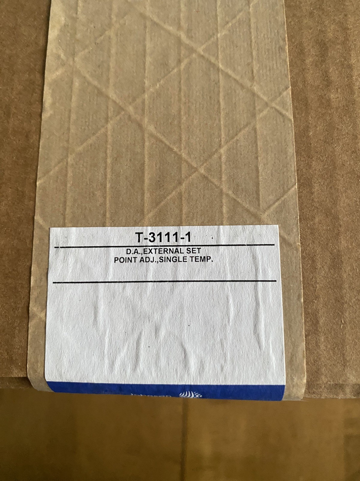 Johnson Controlls T-3111-1 Pneumatic Themostat And Valve Actuator