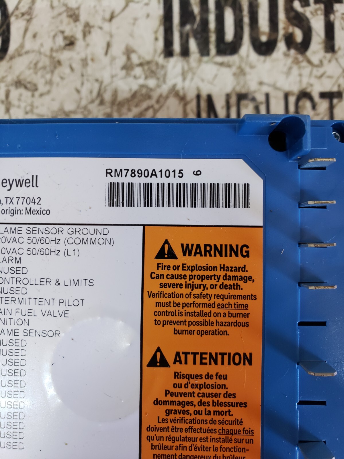 HONEYWELL AUTOMATIC PROGRAMMING CONTROL RM7890 A1015 NEW IN BOX