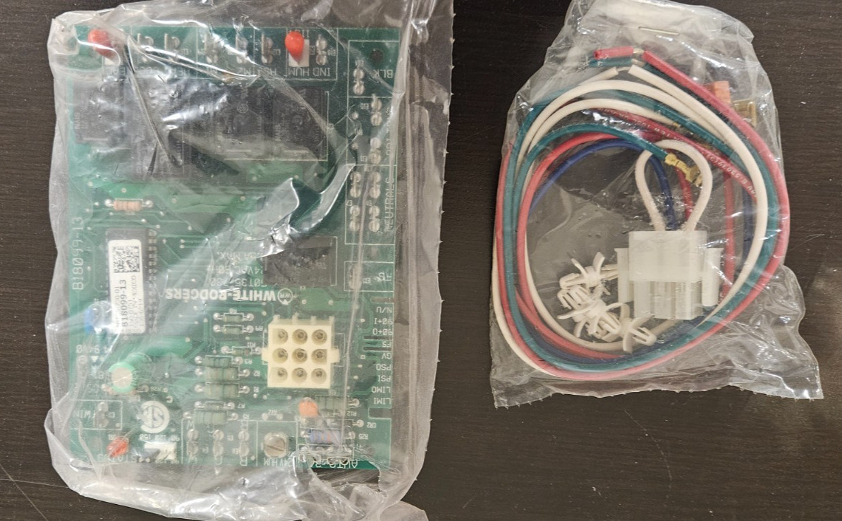 Goodman B18099-13S Furnace Control Board B1809913S OEM White-Rodgers 50T35-743