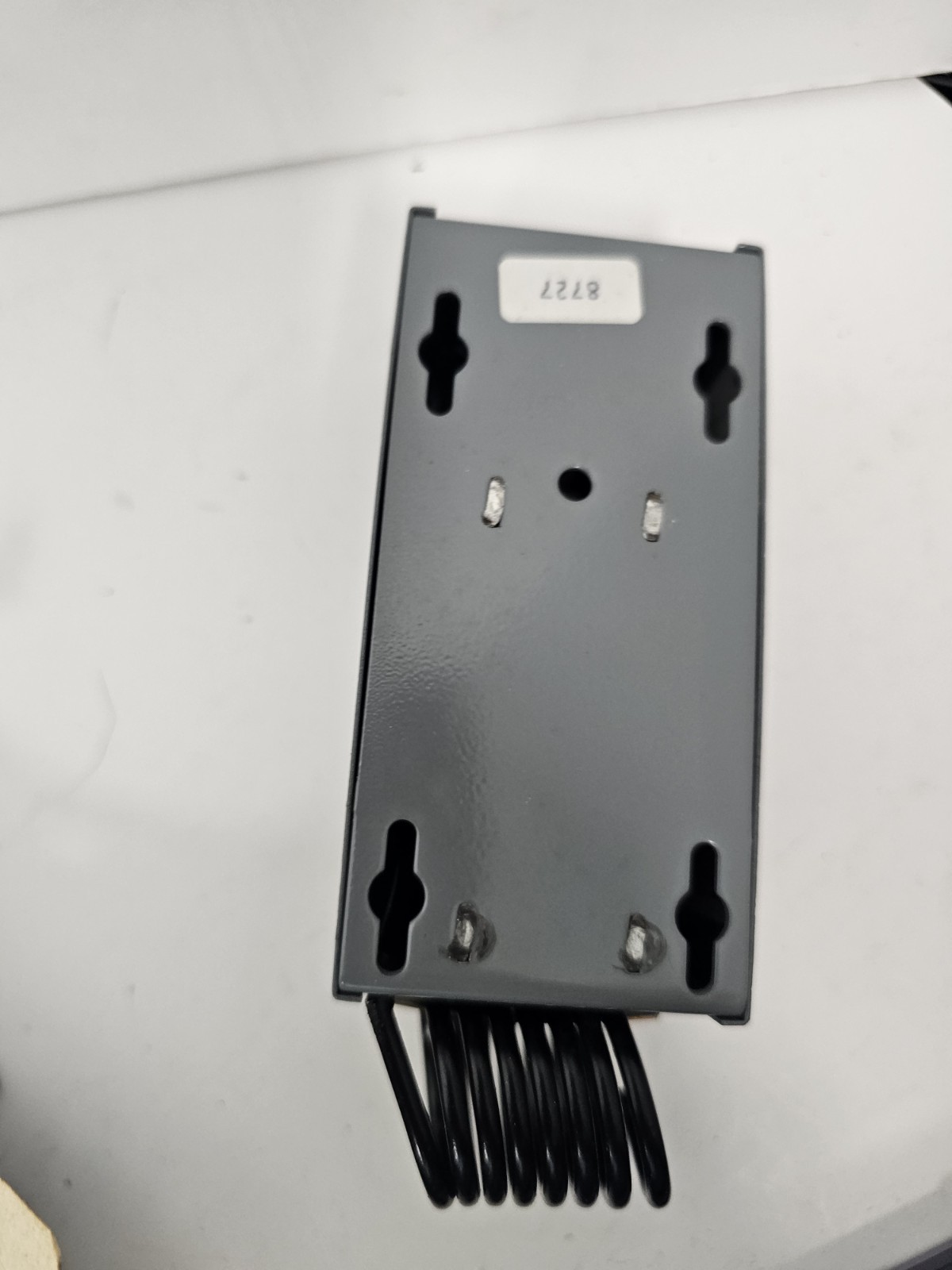 Dayton 2E206; line voltage mechanical thermostat. 24-600vac 30-110F