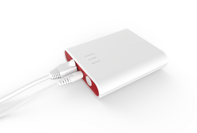 Honeywell Home RedLINK to Internet Gateway, Eth Cable, Power Cord – THM6000R7001