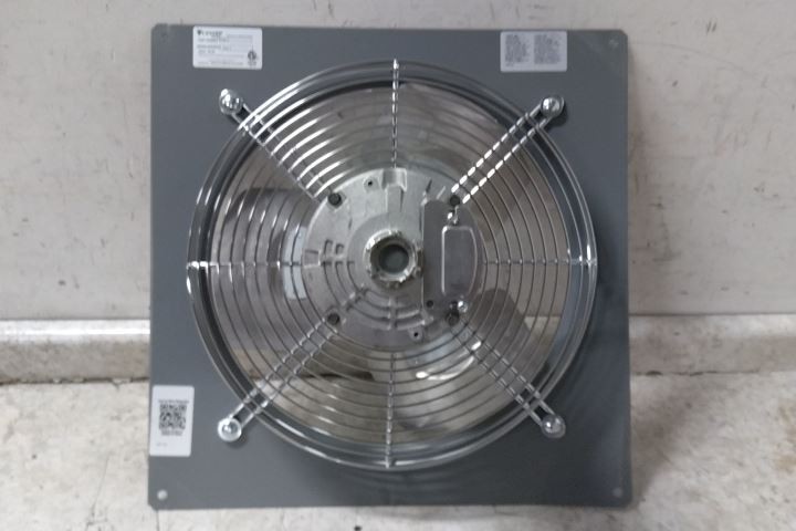 Canarm P16-3 16 In Blade Diameter 115VAC Panel Fan