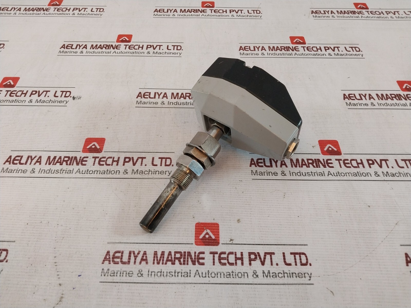 TRAFAG 471.2323 Geyser Thermostat ISNT11011 250V AC 15(1.25)A IP65