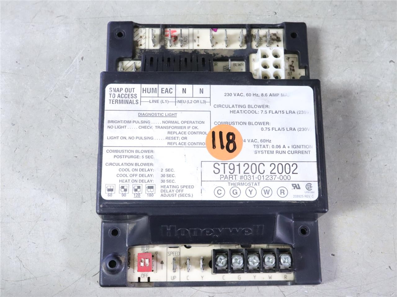 Honeywell ST9120C2002 Furnace Control Circuit Board 031-01237-000