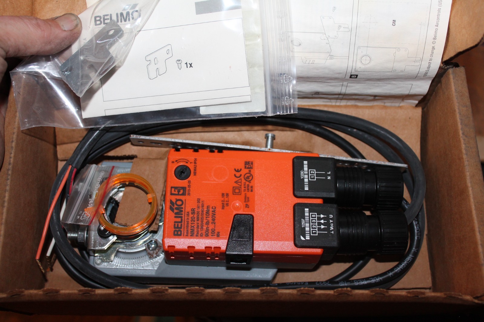 Belimo NMX120-SR Actuator, 90in-lb 10Nm, Non Fail-Safe, AC 100-240 V, 2-10V, Mod