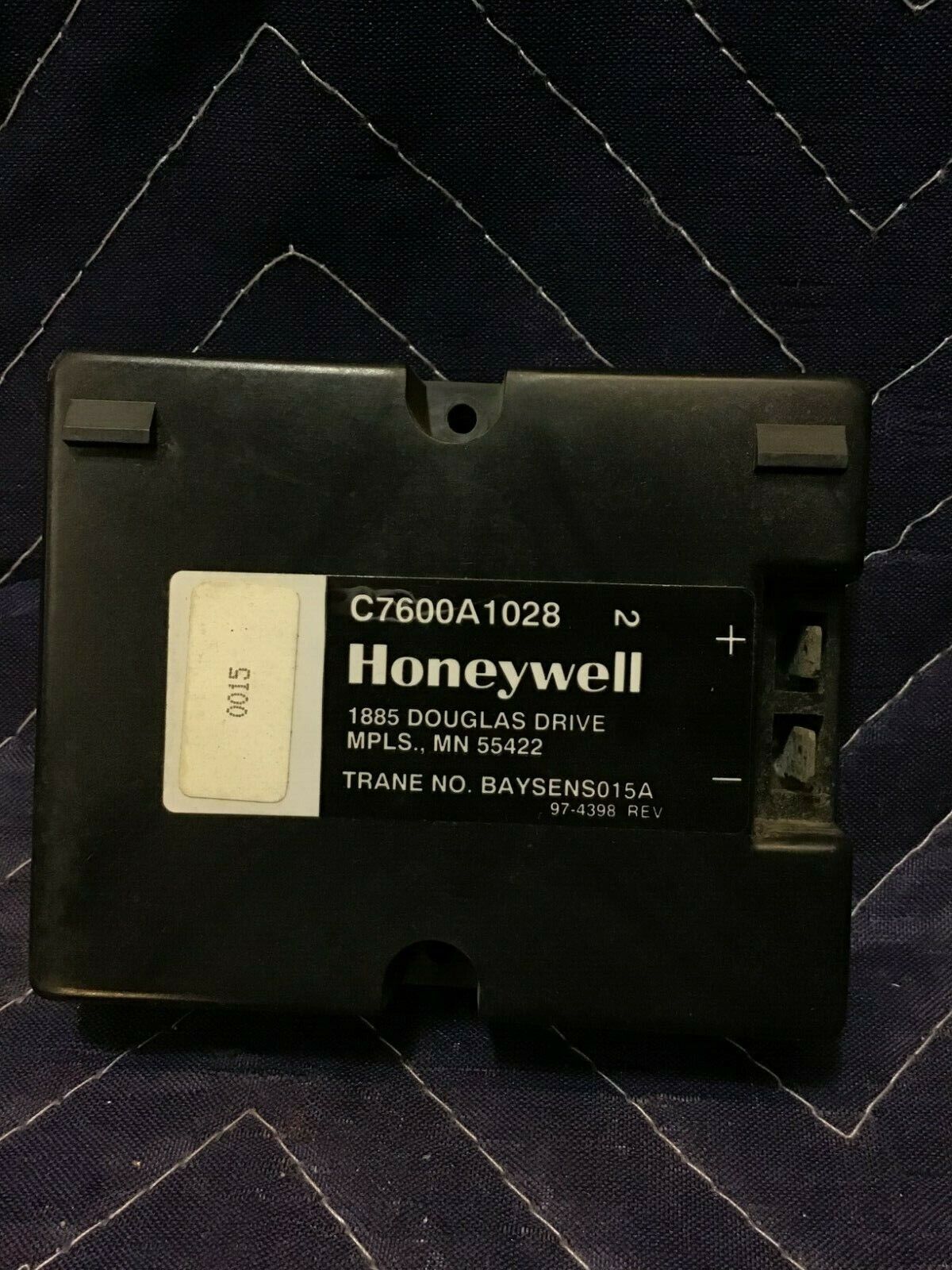 Honeywell Trane C7600A1028 Solid State Humidity Switch Sensor Black – Used