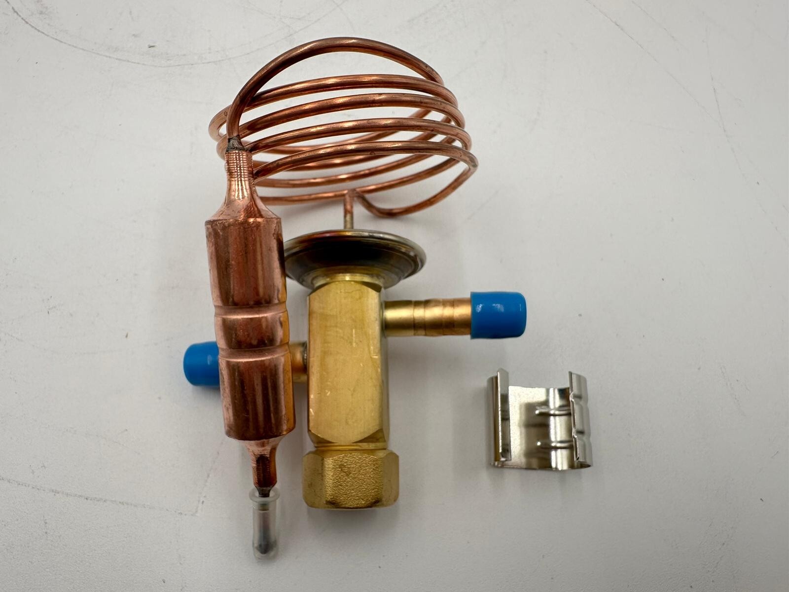 R134a Thermostatic Expansion Valve Sanhua In 1/4 Out 1/4 Solder 32023-1 RFG B04