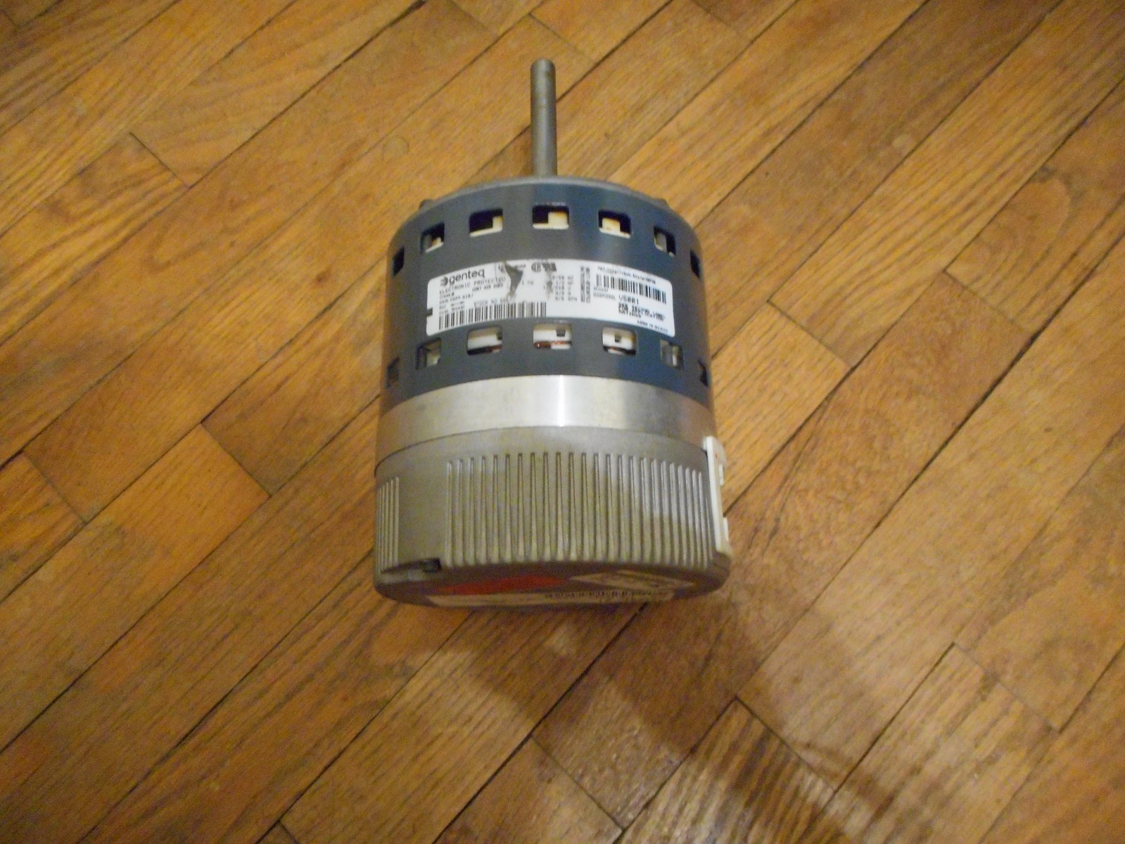 Genteq EON 5662 5SBA39GLV5001 Dated 08/13/2018 1/2hp 120/240V