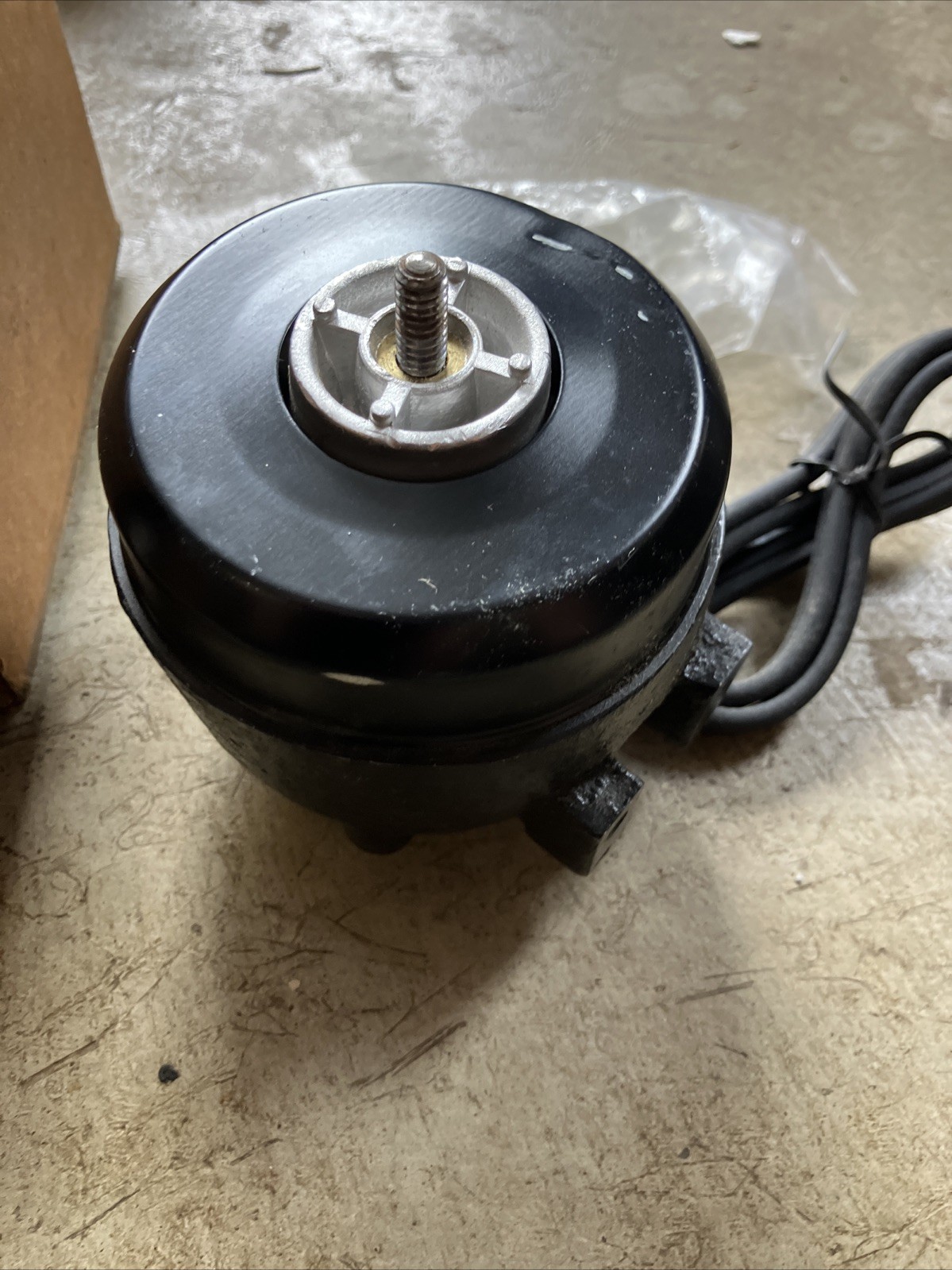 NOS 9 Watt GE Cast Iron Fan Motor 230 Volt CW 1550 Rpm