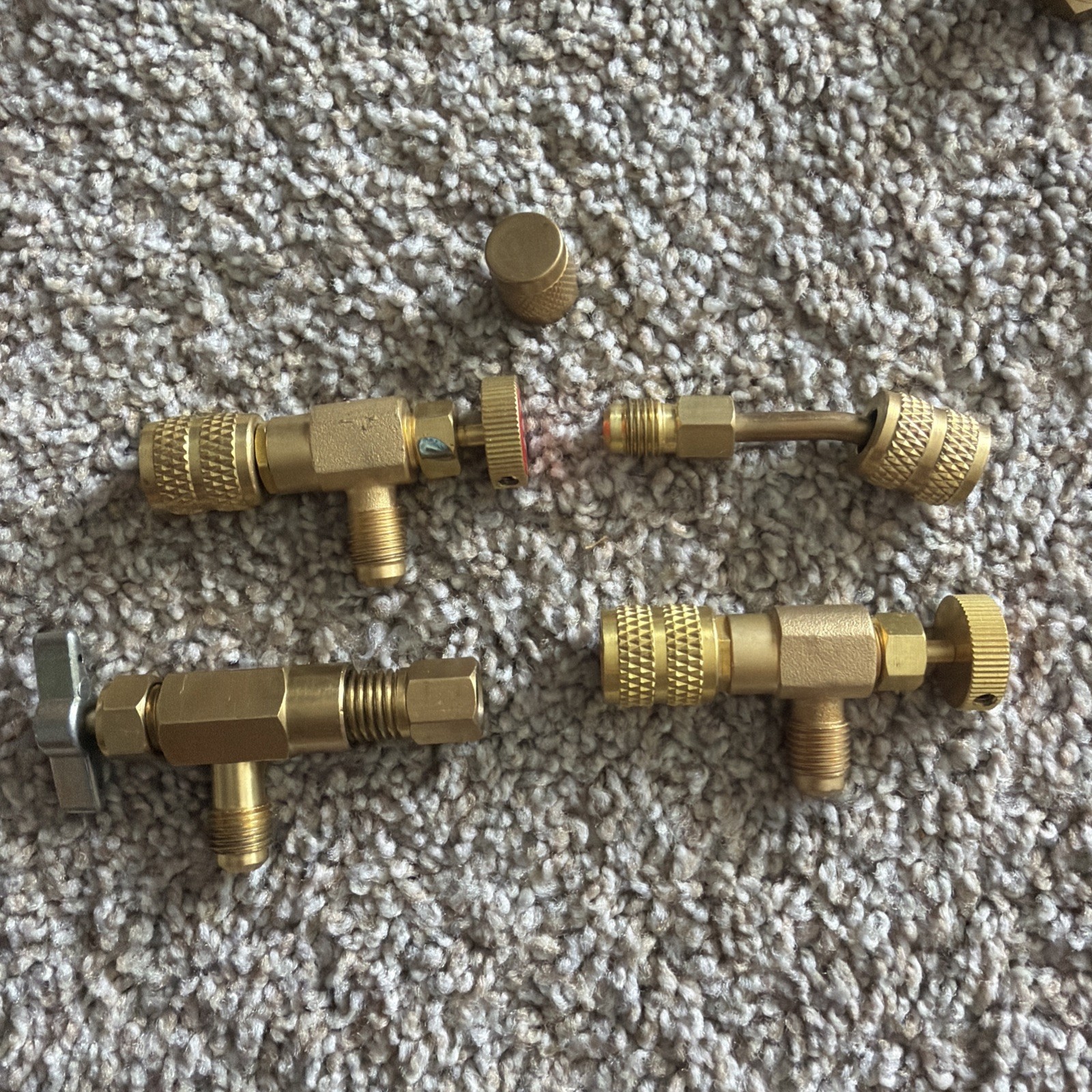 Mini Split Adapter 5/16 to 1/4 SAE Flare R410A Brass for HVAC Manifold Gauge
