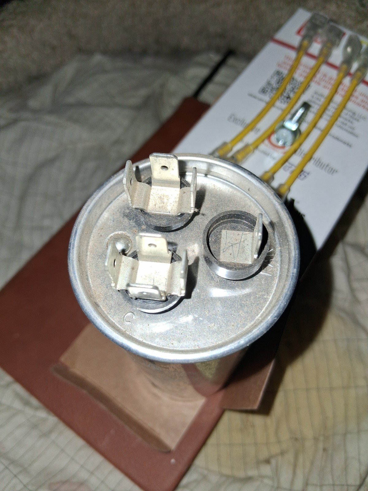 Mars 12200 Turbo 200&reg; Universal Capacitor – 2.5-67.5 MFD –