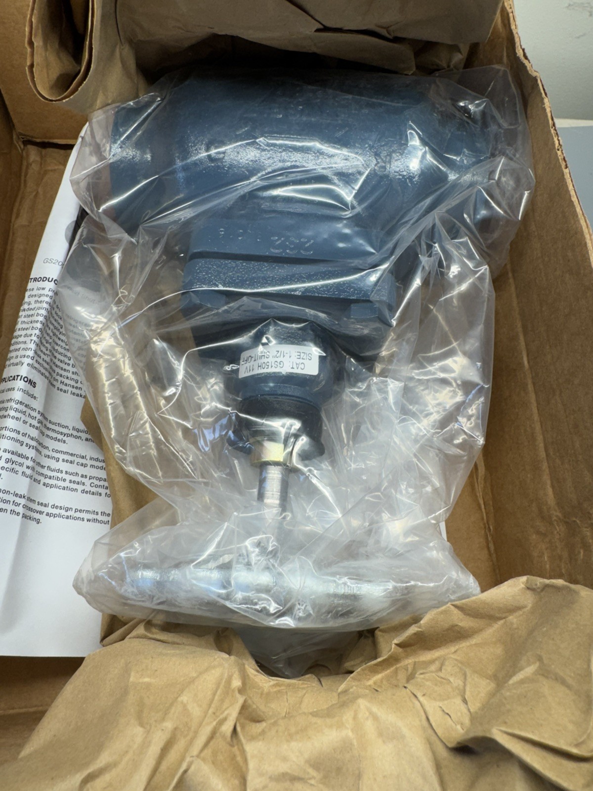 Hansen GS150H 1-1/2″ NH3 Shut-off Valve Angle, Globe, Socket Weld, Handwheel NEW