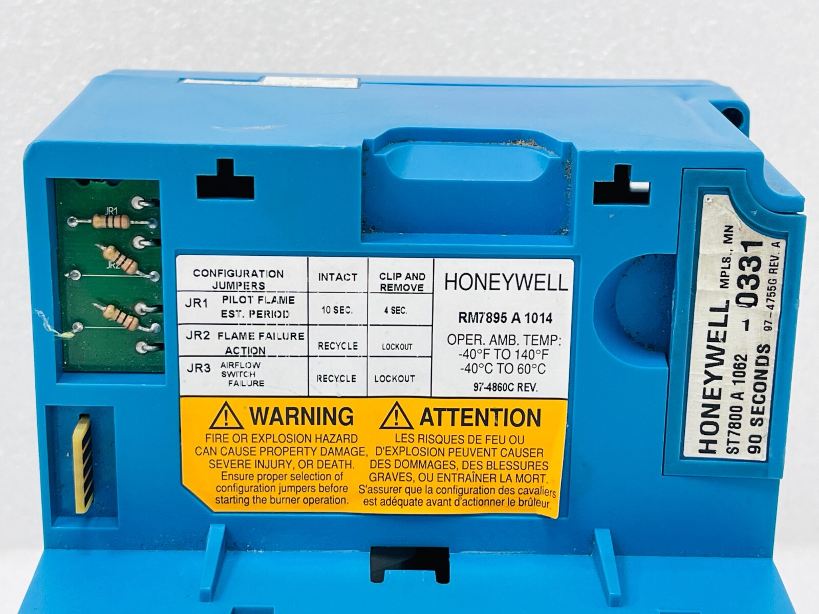 FOR PARTS – Honeywell RM7895A1014 Burner Control & ST7800A162 purge card 90S